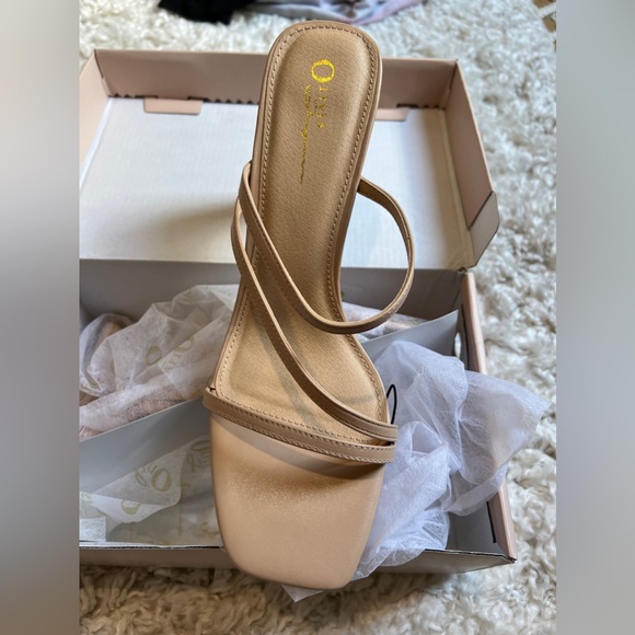 Never worn nude strap heels size 10 - Picture 3 of 5